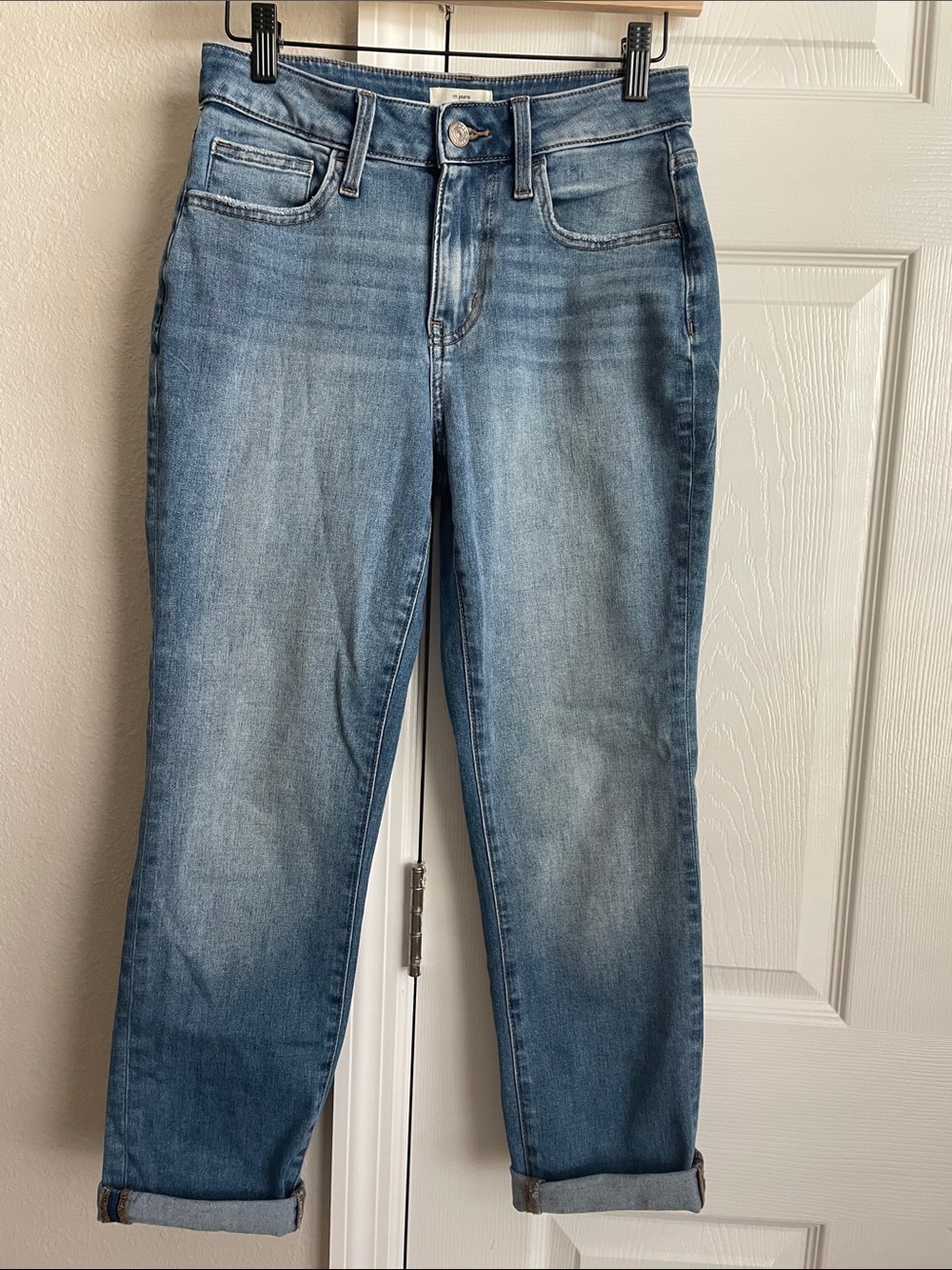 Maurices Classic Cropped Straight Jeans